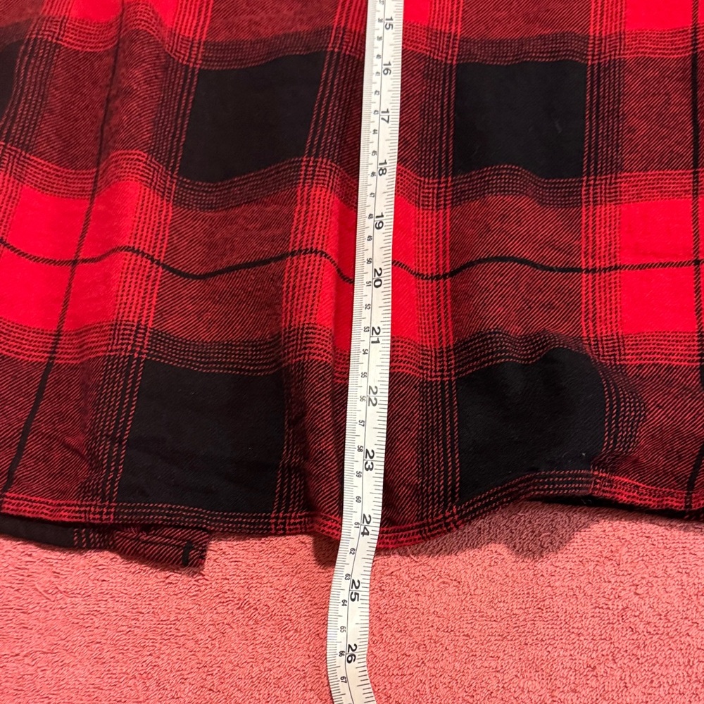 Old Navy Red and Black Plaid Button-Up Shirt Jacket - Picture 9 of 10